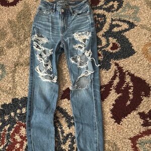 American Eagle Outfitters Women's Blue Distressed Jeans